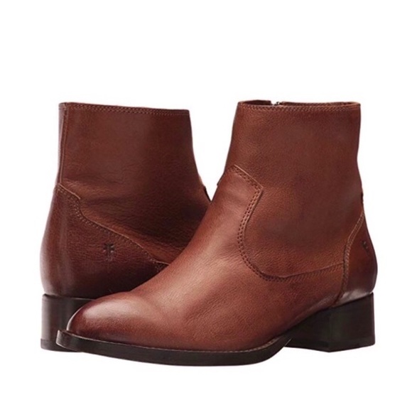 Frye Brooke Short Cognac Inside Zip Ankle Booties - Picture 16 of 16